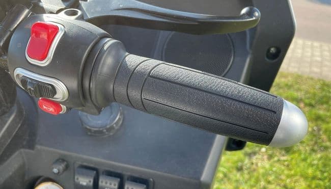Heated handles for ARI 345