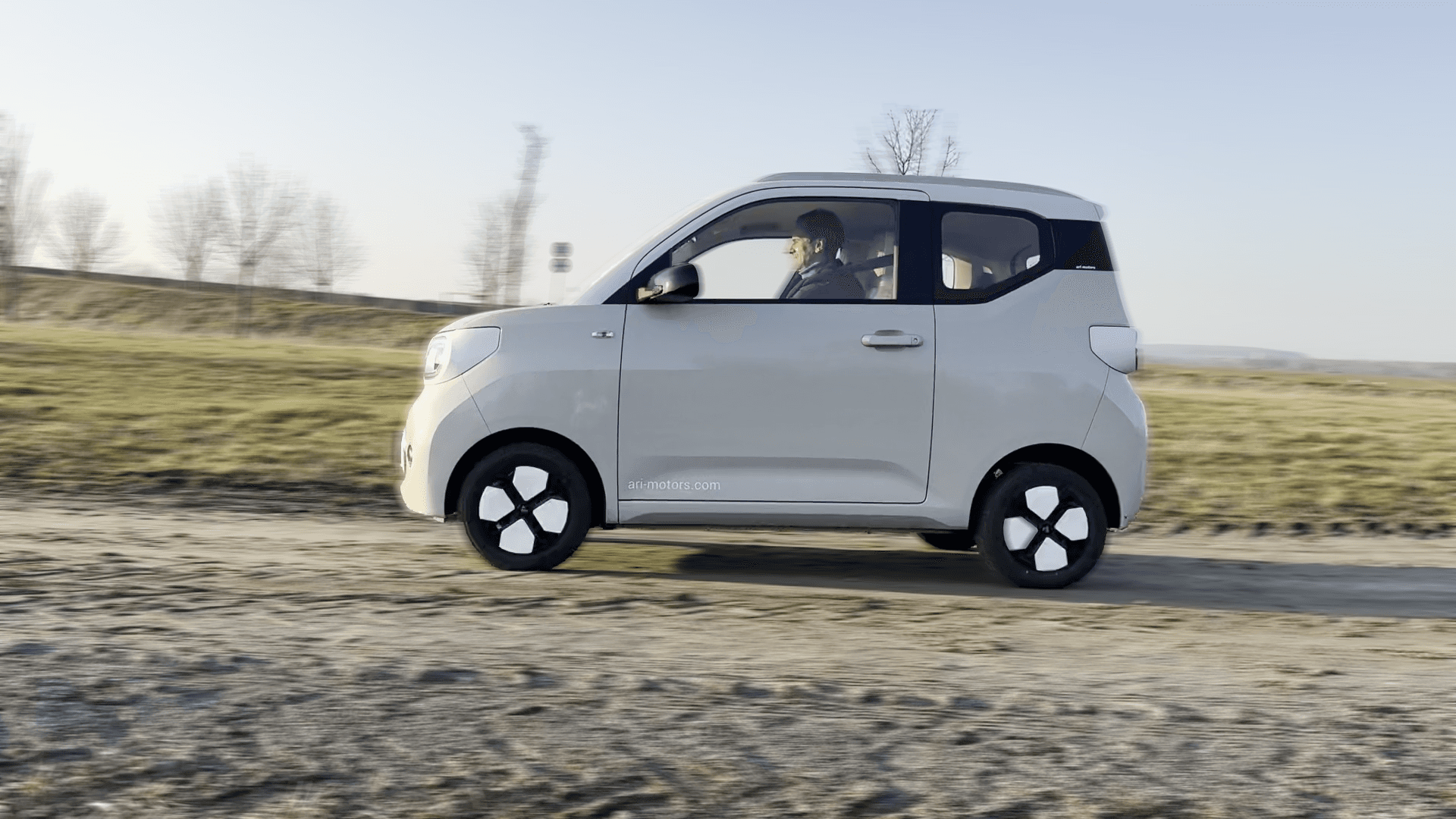 Der ARI Bruni: Das perfekte Elektroauto für Ihren ambulanten Pflegedienst