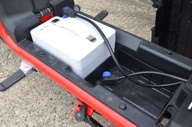 Battery case for ARI 145