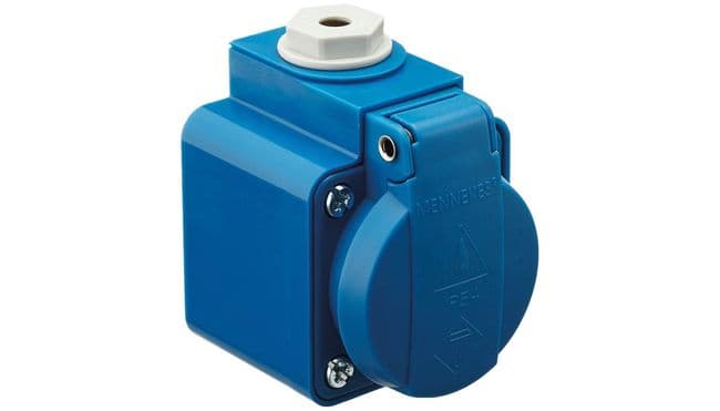 Zewnętrzne gniazdo 230 V o mocy 1,8 kW