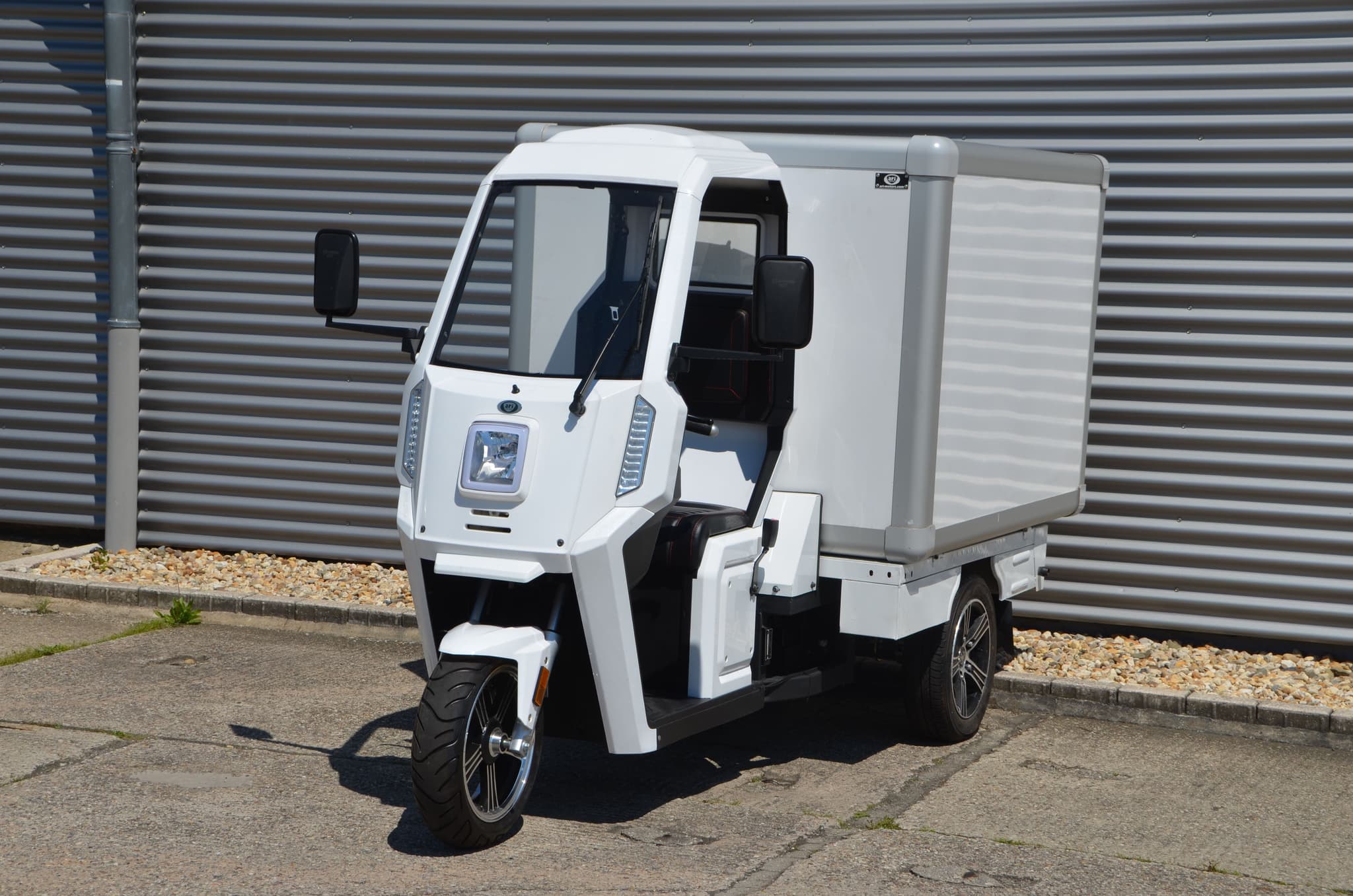 Ari Motors Handler