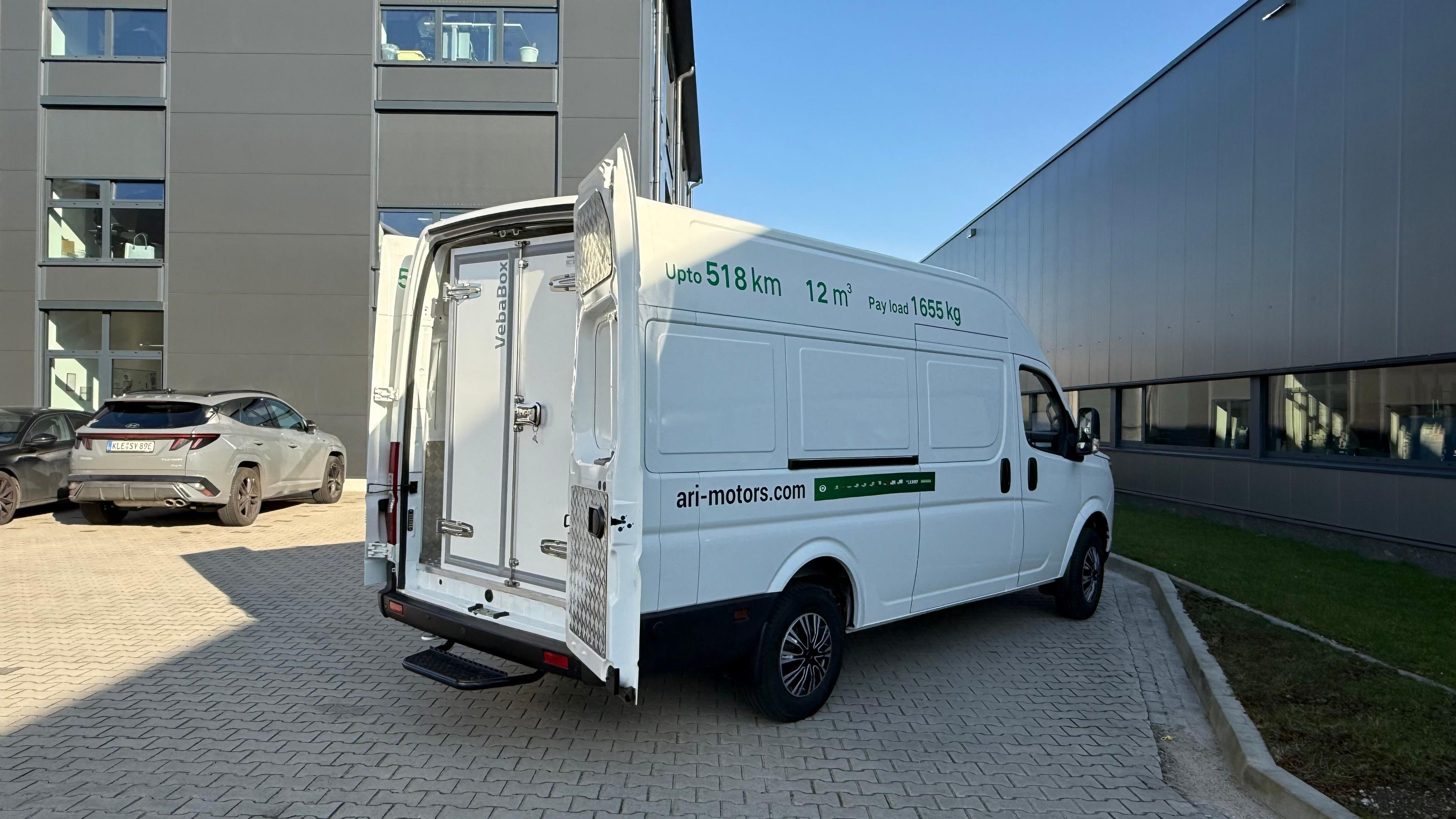 ARI 1710 Elektrotransporter jetzt mit VebaBox Kühlbox für Frische- und Tiefkühlung