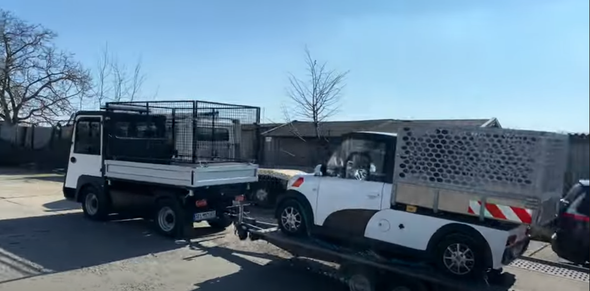ARI 1570: Geräteträger mit Anhängerkupplung & 1600  kg Anhängelast