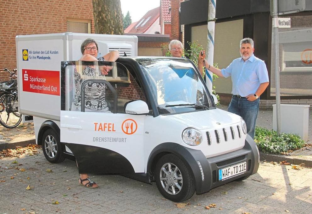 ARI 458 Box L as cooling van to transport food in Drensteinfurt (Germany)