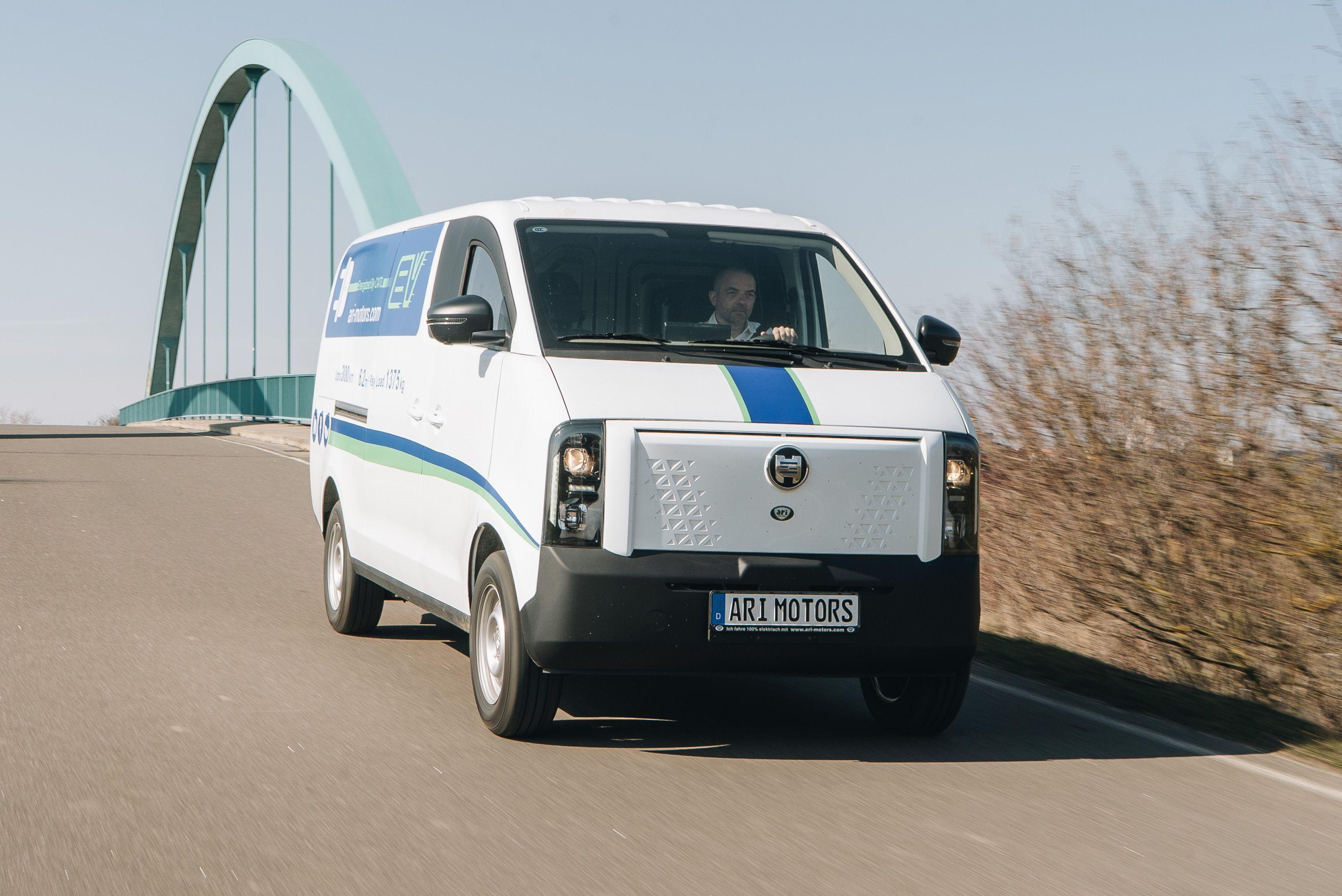 Investitionsbooster: Wie Sie mit dem E-Auto Kauf legal Steuern sparen und zukunftssicher investieren