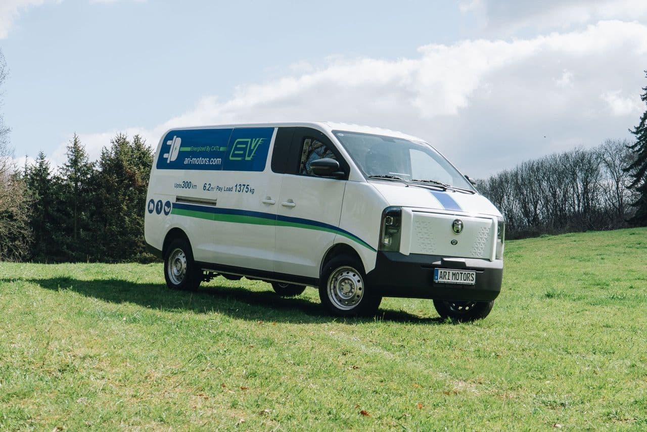 ARI 901 XL als Campervan: Lässt sich der E-Transporter zum Wohnmobil umbauen?