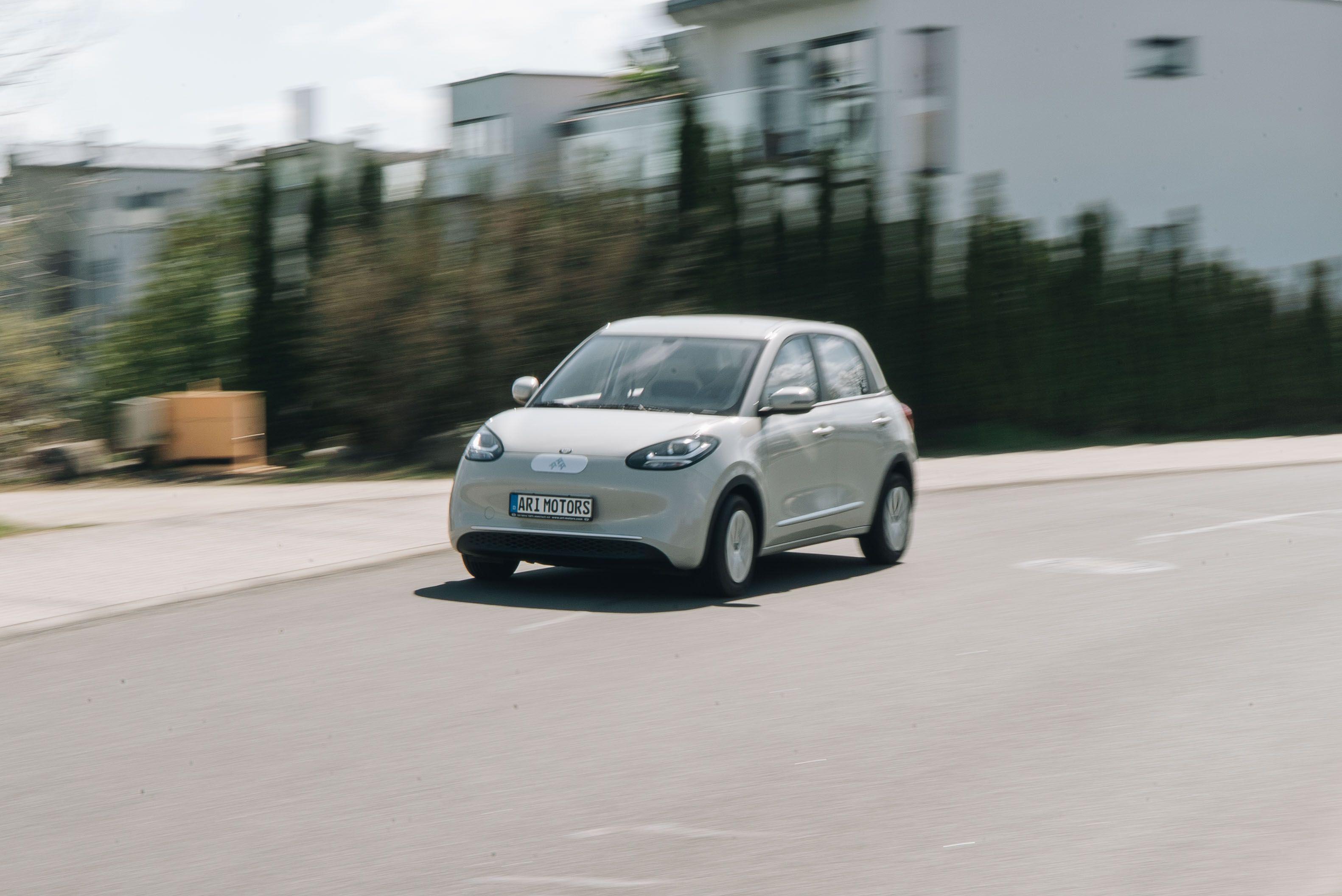 Gebrauchte Elektroautos im Leasing werden beliebter – warum kompakte Modelle wie ARI Poly und ARI Bruni jetzt besonders punkten