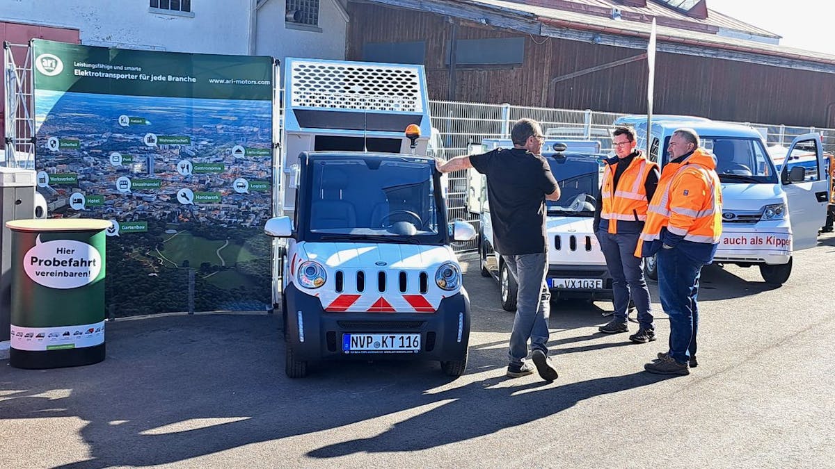 ARI Motors Händler in Neu-Ulm: Wilhelm Mayer GmbH nimmt ARI-Elektrofahrzeuge ins Portfolio auf & stellt sie beim Fachtag Besuchern vor