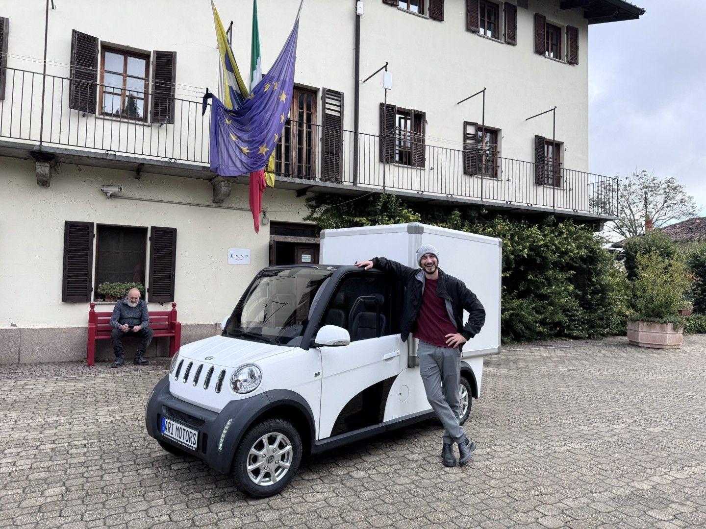 Der ARI 458 Koffer XL als mobile Bibliothek im Einsatz beim Verein Liberitutti in Turin, Italien