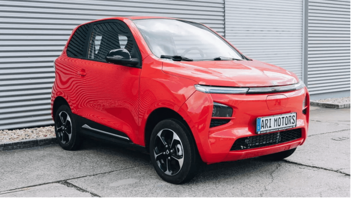 Carscoops berichtet über ARI 902, der mit Mini-Maßen neue Maßstäbe setzt