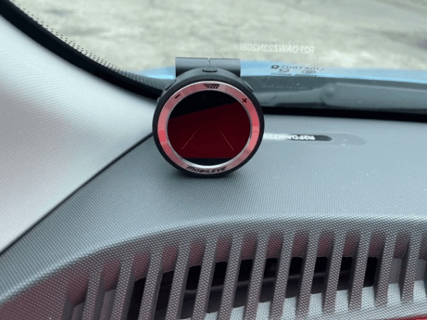 Tester samochodowy zwraca uwagę na opcję Mobileye dla floty ARI