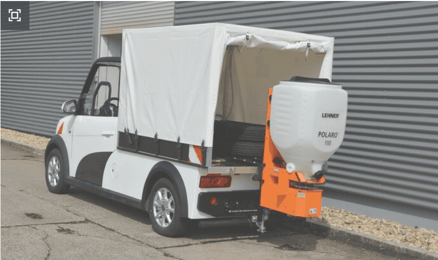 Motorzeitung informuje o ARI 458 Pritsche z rozsiewaczem na tylnym nadwoziu.