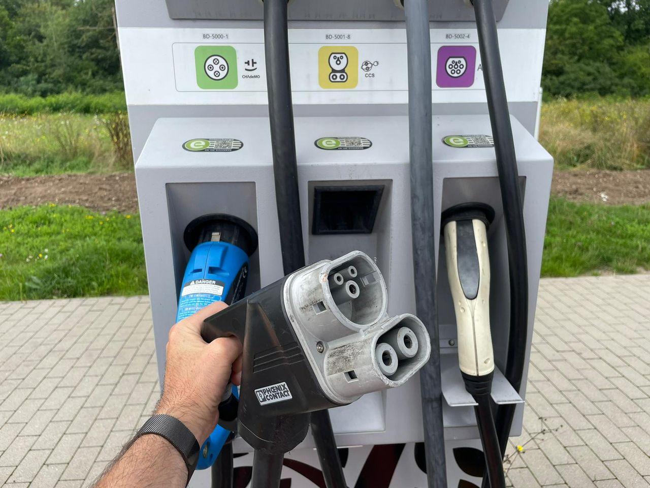 Te czynniki wpływają na to, jak szybko i efektywnie zostanie naładowany Twój pojazd elektryczny!