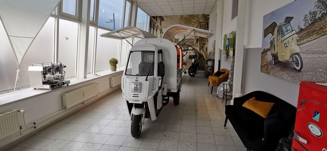 Der ARI 345 jako foodtruck u Pawła Labasa "Gastro-Ape".